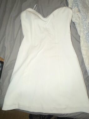Elegant Strapless Sweetheart Mini Dress in White